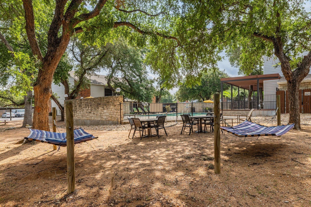 Reserve Apartments - Photo 6 of 10