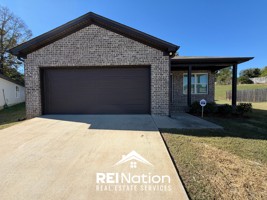 featured image of 270 Castlebar Cir