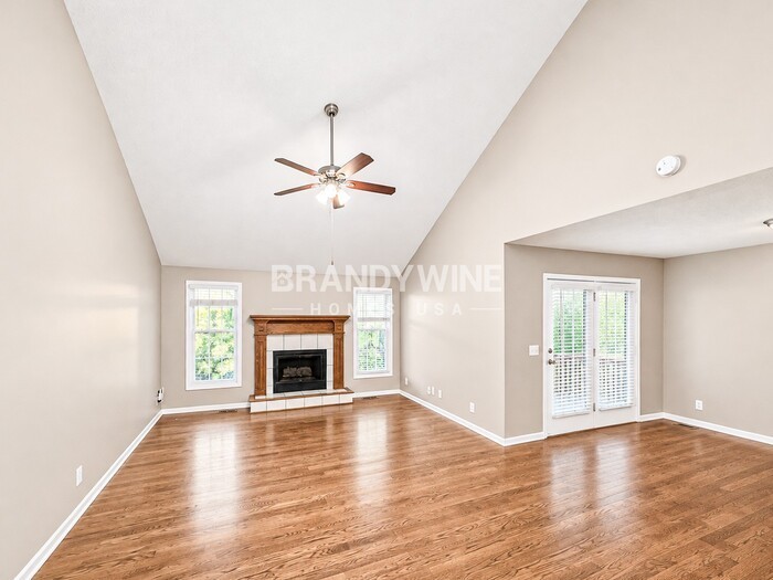 7308 N Oakland Ave - Photo 5 of 23