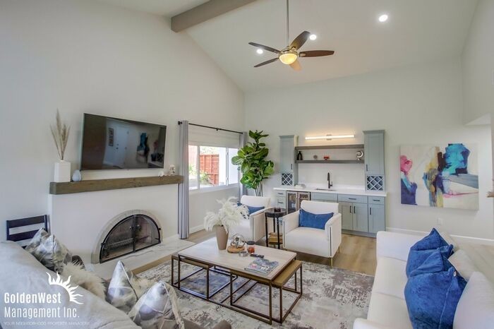 930 Santa Hidalga - Photo 5 of 13