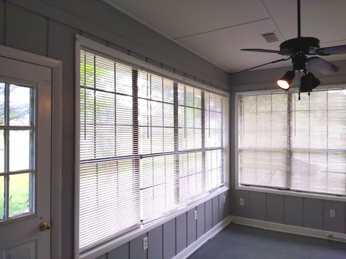 2010 Sunset Dr - Photo 2 of 14