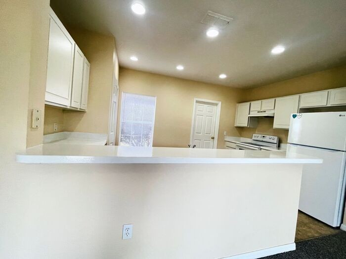 836 Colville Dr - Photo 6 of 28