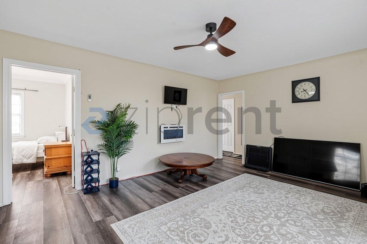 9932 Beverly St #A - Photo 5 of 25