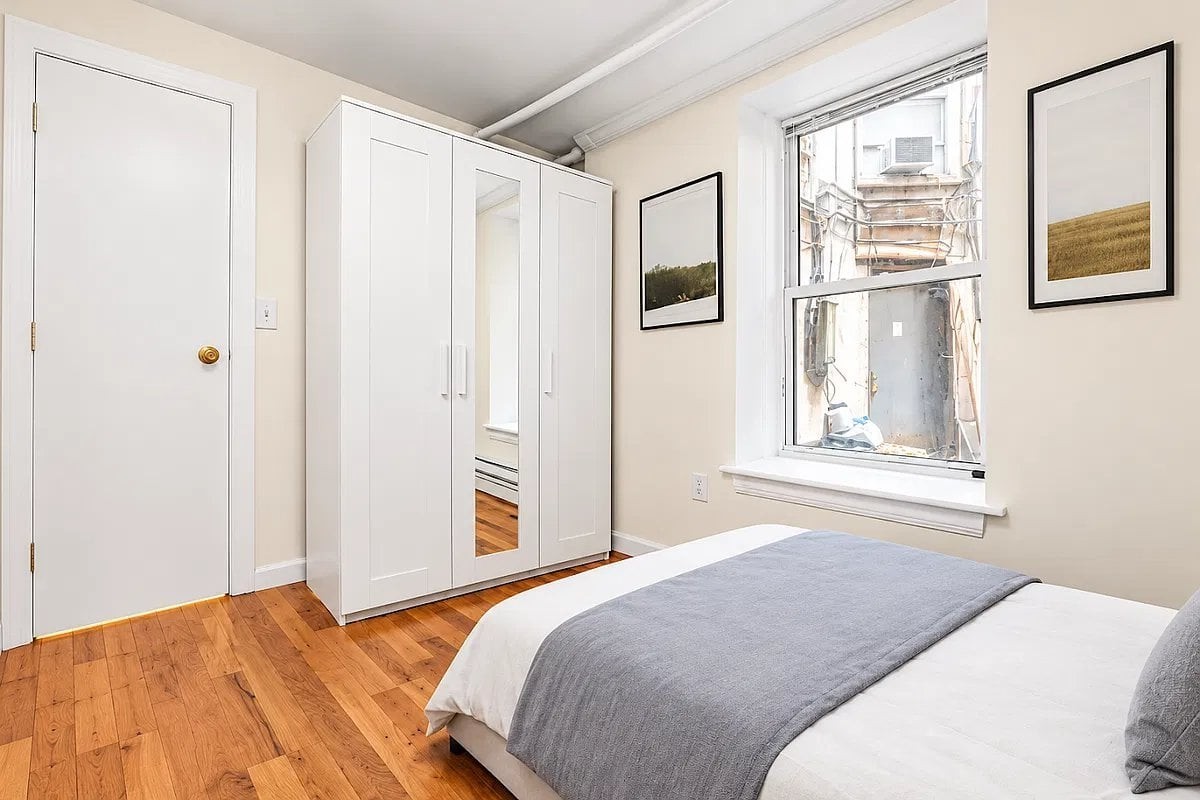 121 Henry St #2 - Photo 5 of 7