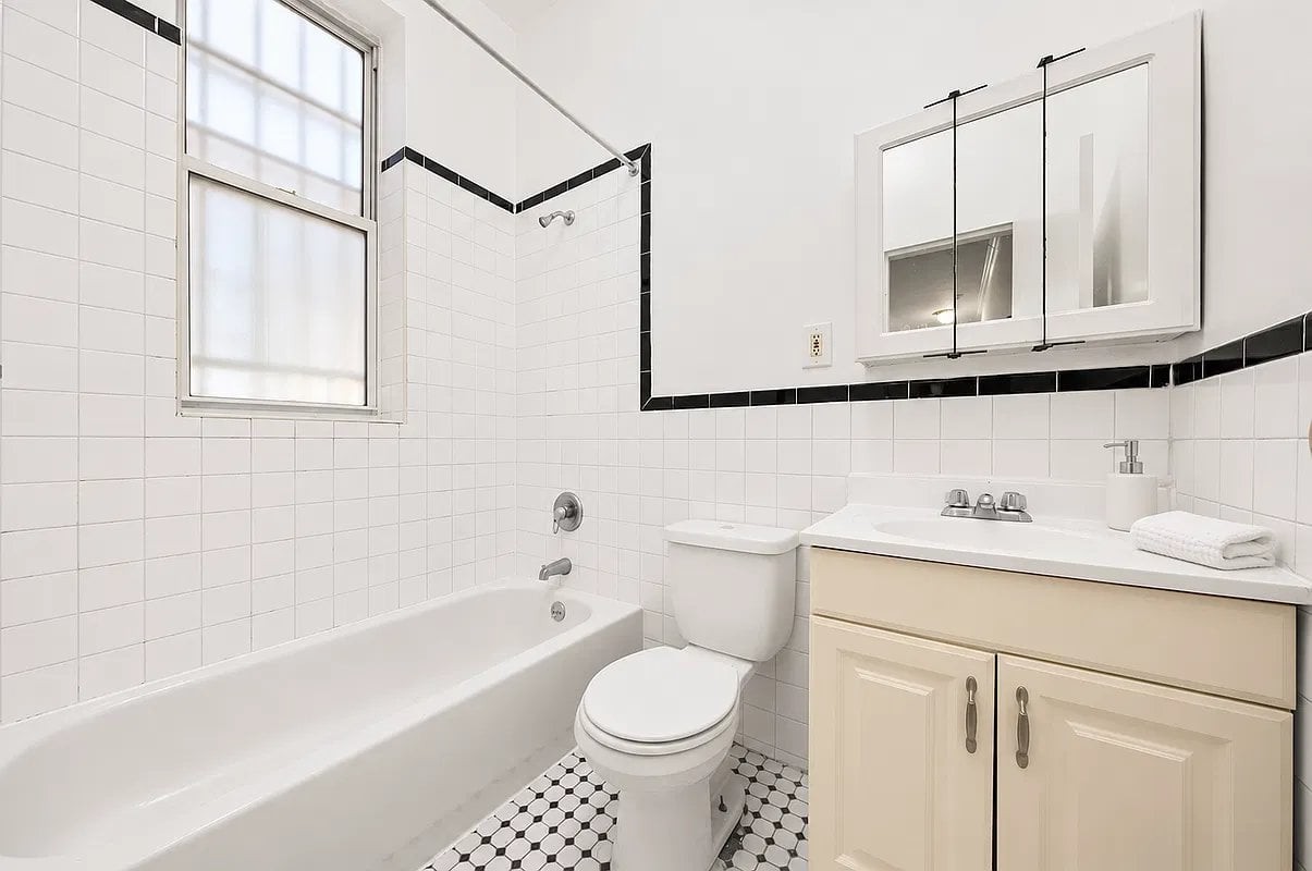 121 Henry St #2 - Photo 7 of 7