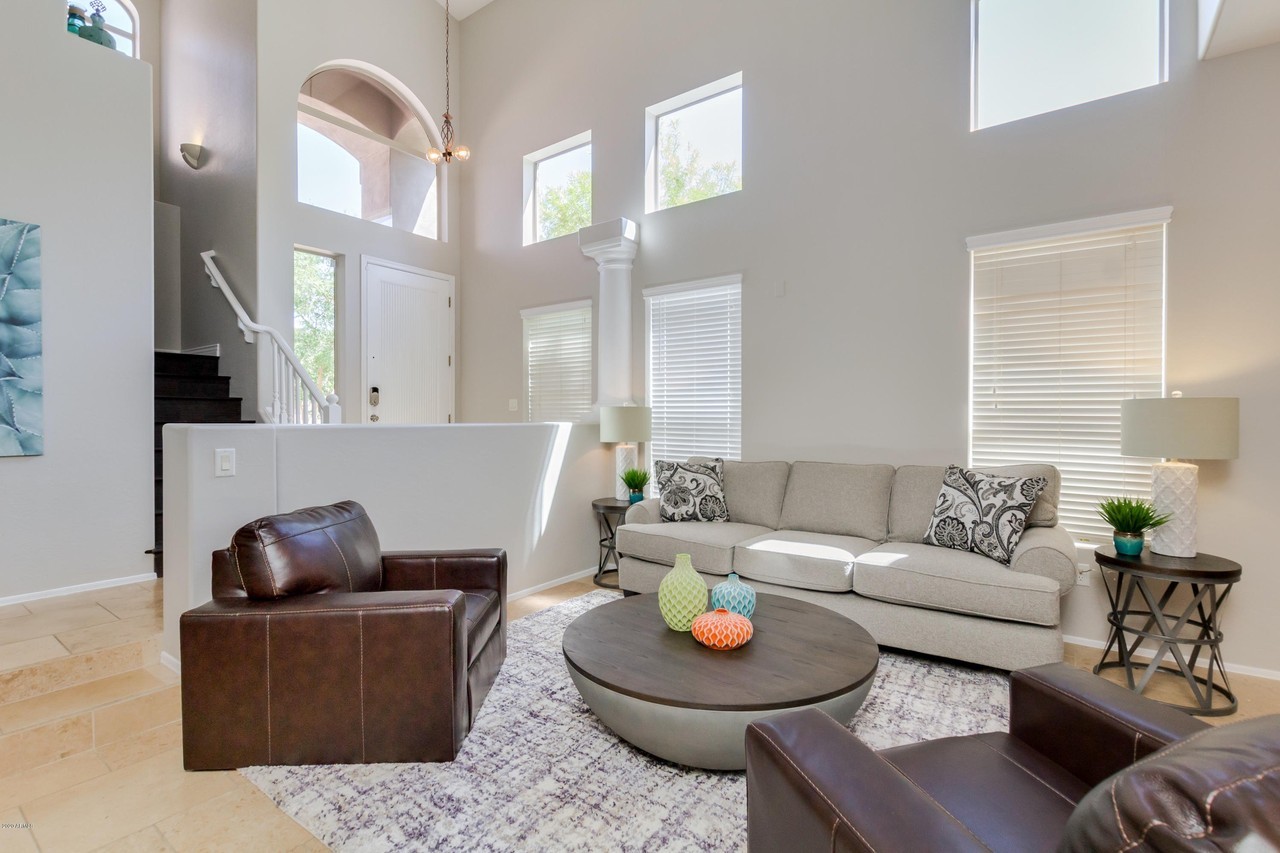 3608 N Paseo Del Sol - Photo 4 of 50