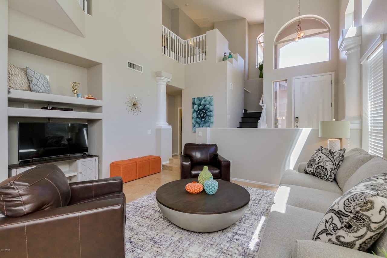 3608 N Paseo Del Sol - Photo 6 of 50