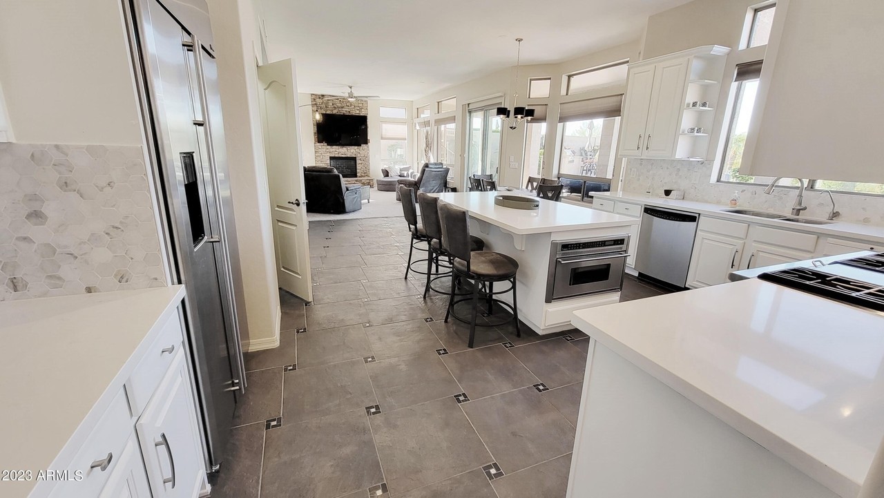7535 E Tasman Cir - Photo 6 of 50