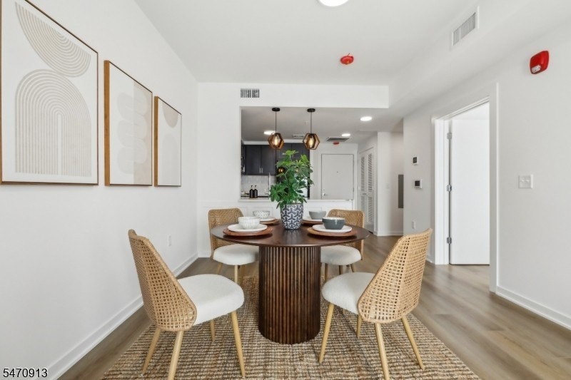 740 Washington Ave #502 - Photo 5 of 21