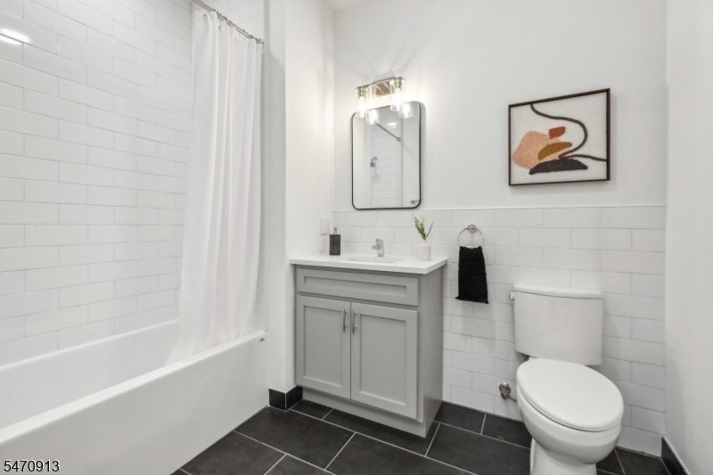 740 Washington Ave #502 - Photo 6 of 21