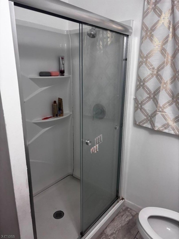 347 Park St - Photo 6 of 6