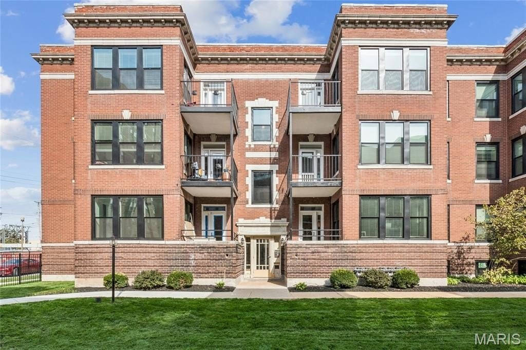533 Clara Ave #3D