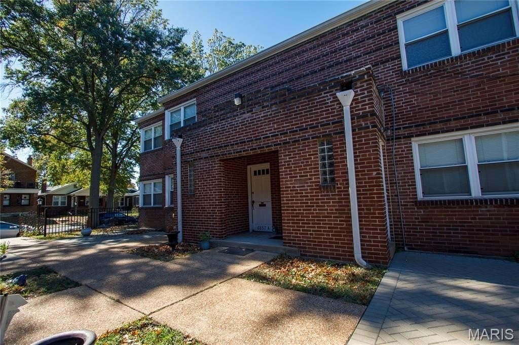 6857A Plymouth Ave #A - Photo 3 of 12