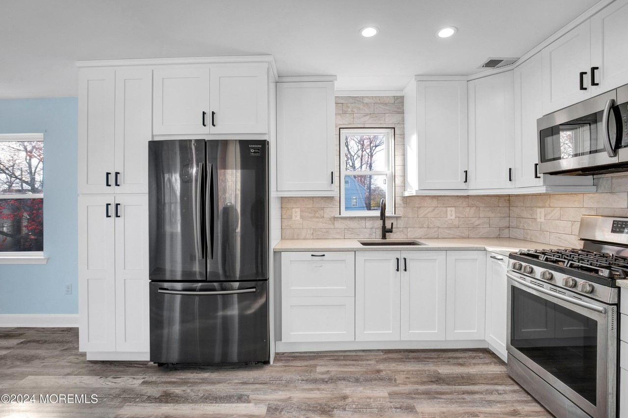 42 Jahn St - Photo 6 of 27