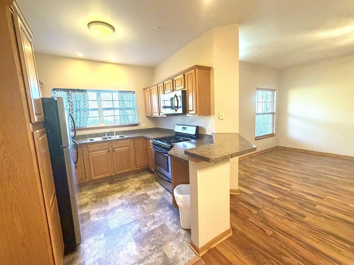 101 Stoneshire Ct #C - Photo 6 of 17