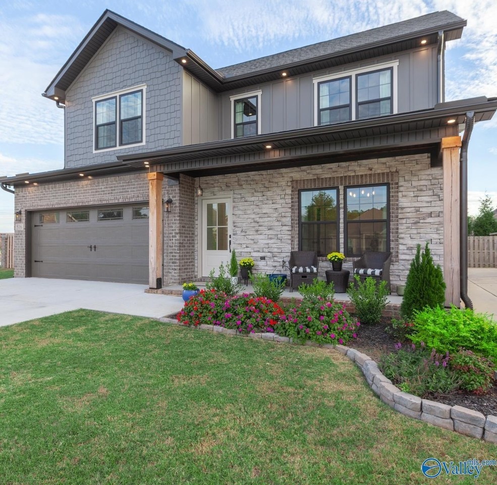 516 Wickerberry Way - Photo 2 of 24