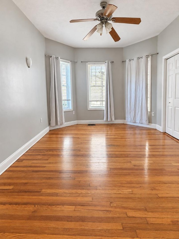 7 Ferndale St - Photo 2 of 20