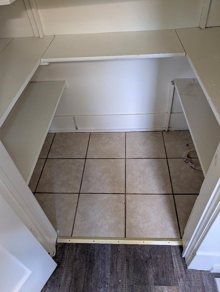 2131 Spruce St - Photo 5 of 11