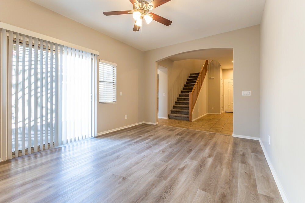 4736 E Redfield Rd - Photo 4 of 17