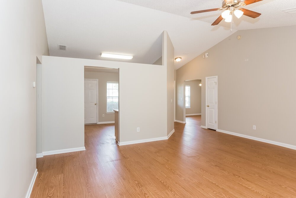 1778 Dartmouth Dr - Photo 3 of 15