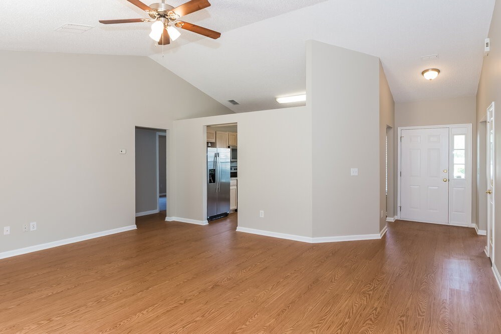 1778 Dartmouth Dr - Photo 4 of 15