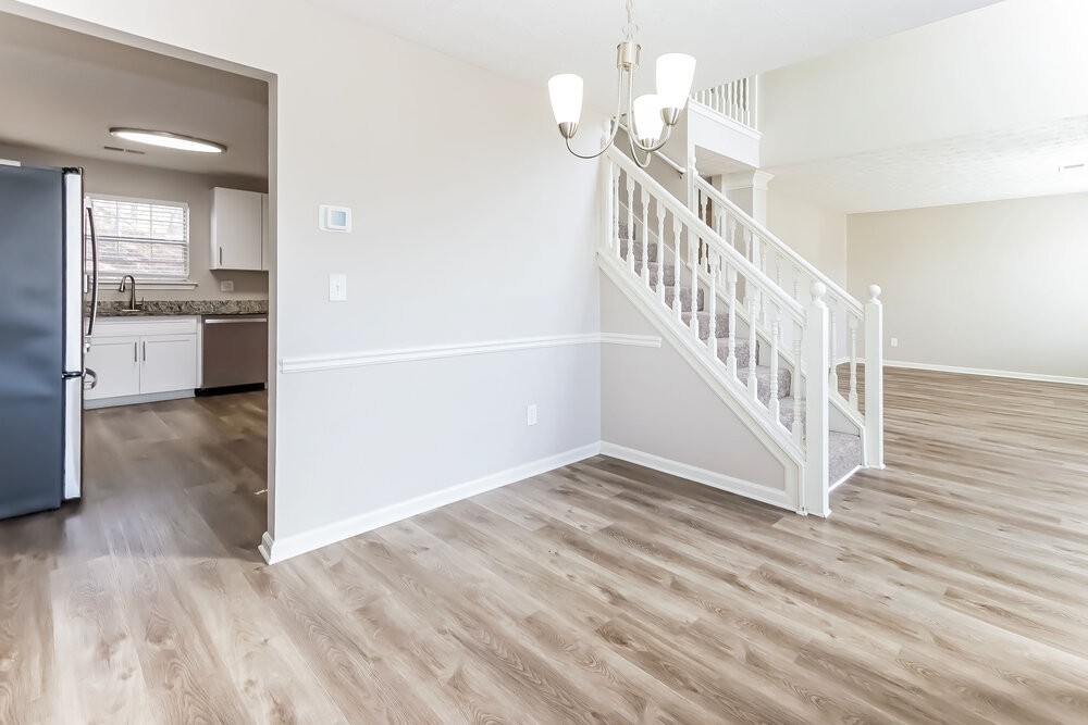 1456 Pebble Ridge Ln - Photo 7 of 20