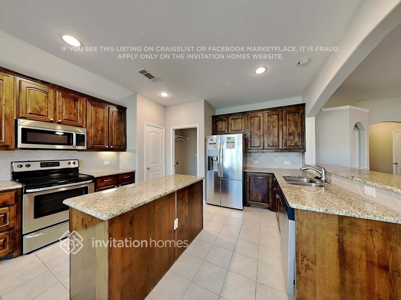 137 Acadia Ln - Photo 5 of 18