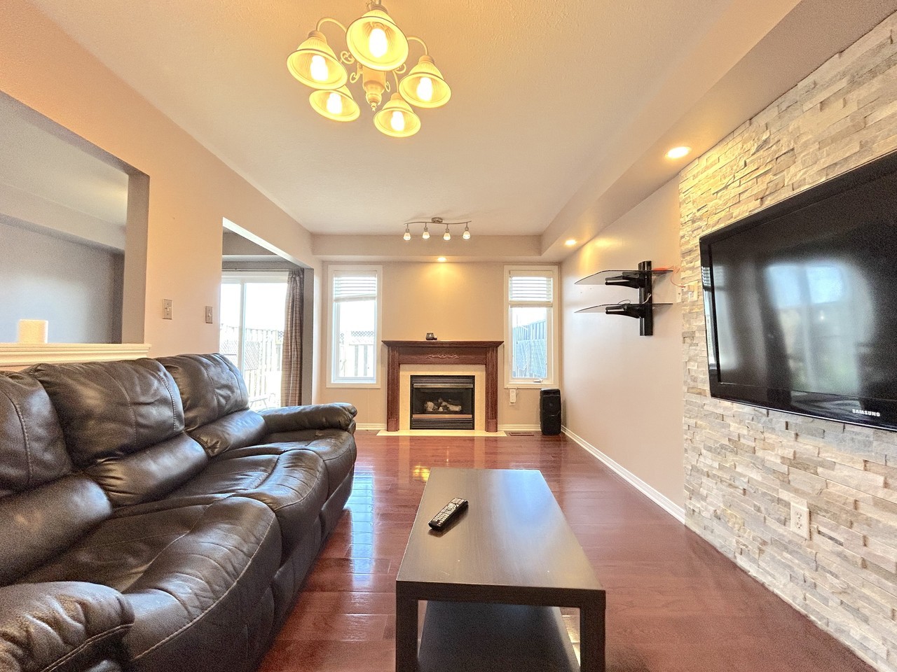7 Southside Place - Photo 5 of 45