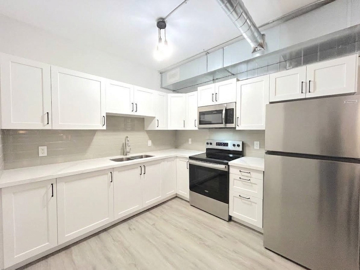 837 King Street East #105 - Photo 5 of 16