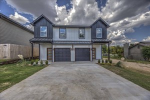 featured image of 2819 E 81st Pl #B