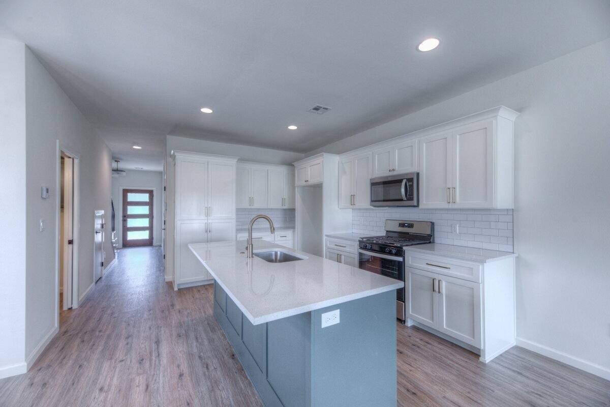 2819 E 81st Pl #B - Photo 2 of 20