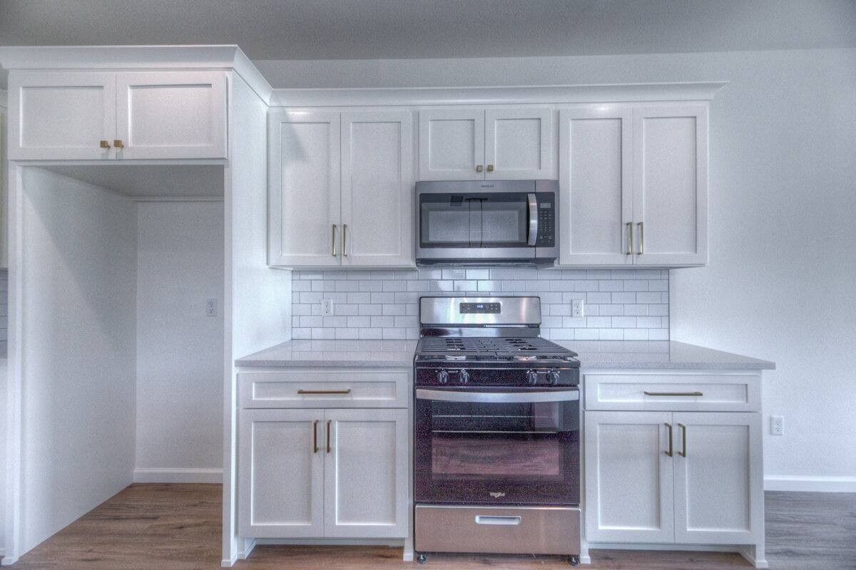 2819 E 81st Pl #B - Photo 4 of 20