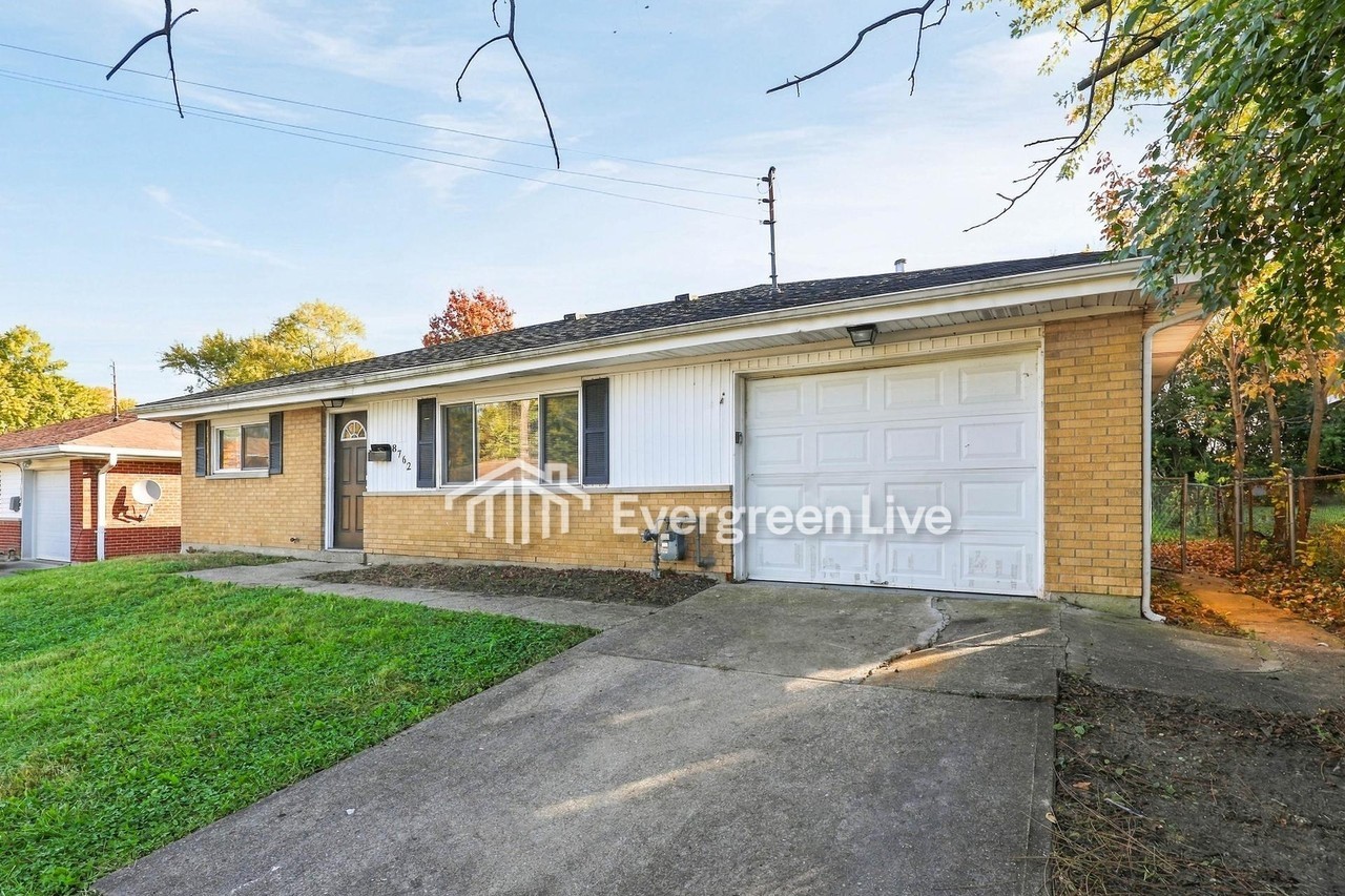 8762 Venus Ln - Photo 2 of 15
