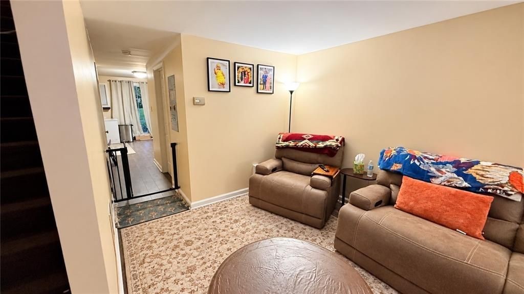 652 Windwood Dr - Photo 4 of 25
