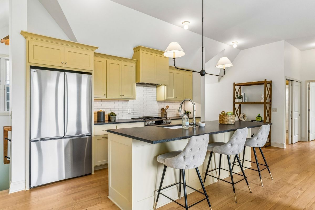 3711 Colgate Ave - Photo 4 of 26