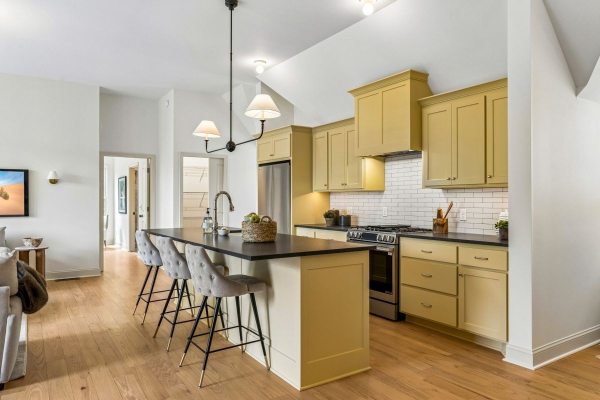 3711 Colgate Ave - Photo 7 of 26