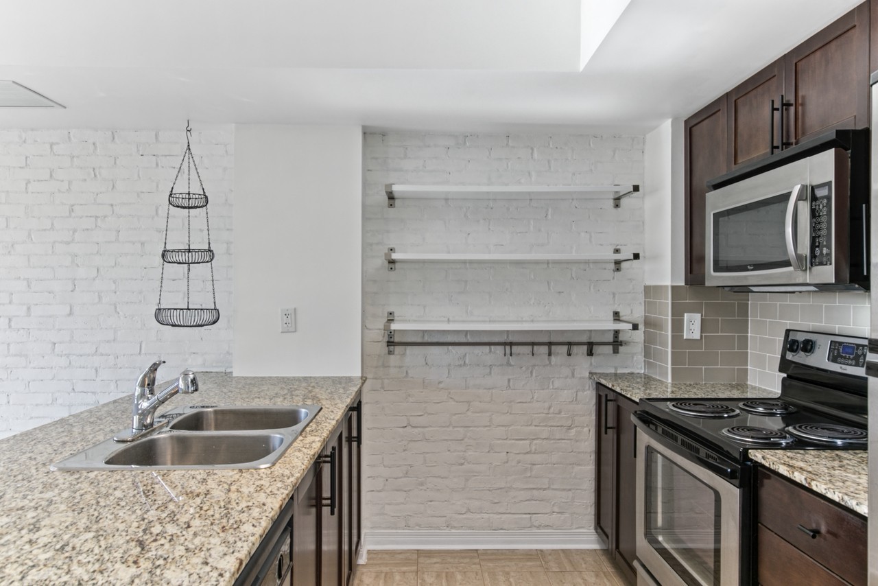 20 Foundry Ave - Photo 4 of 14