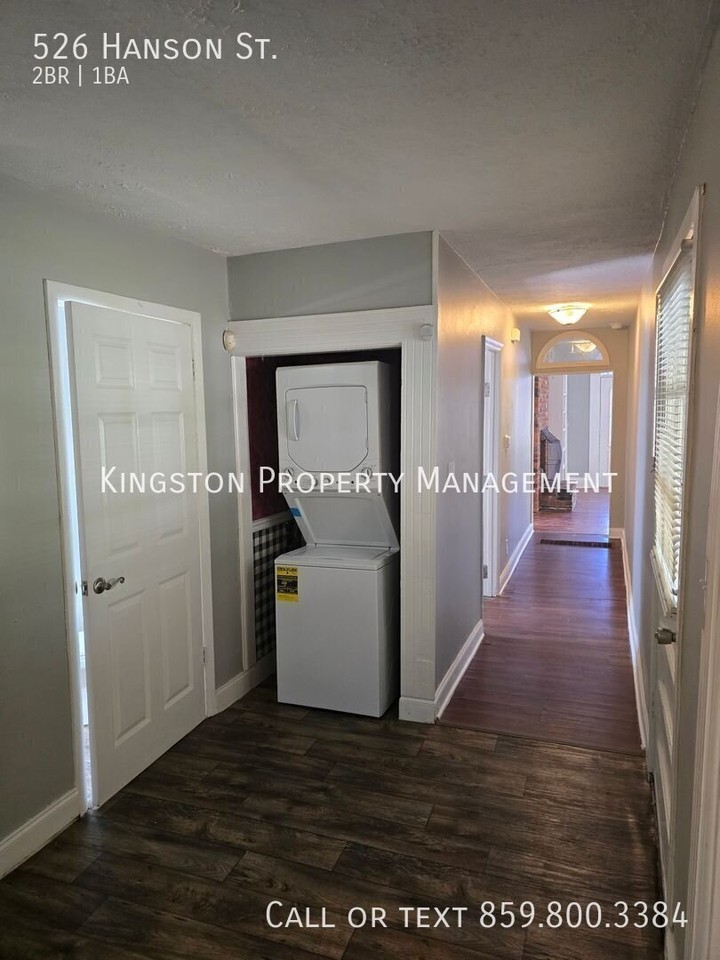 526 Hanson St - Photo 7 of 13