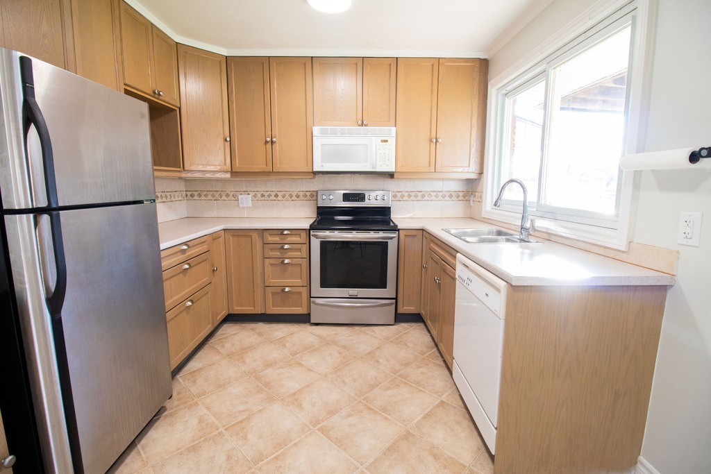62 Classic Ave - Photo 6 of 20