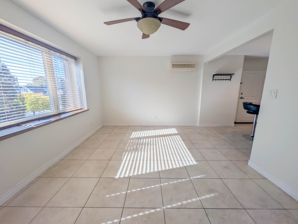832 Concession St - Photo 5 of 21