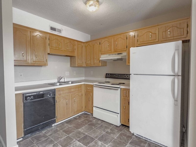 3273 Tower Dr #2 - Photo 4 of 16