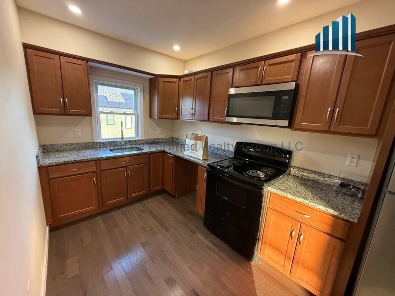 56 Frederick St #2 - Photo 7 of 28