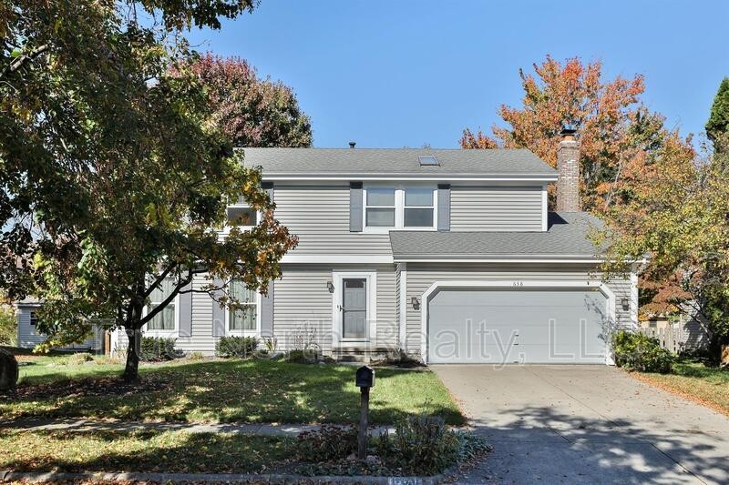 658 Lynnfield Dr - Photo 2 of 42