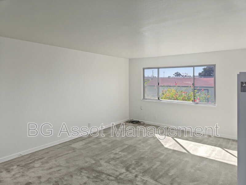 5308 Columbia Ave - Photo 4 of 17