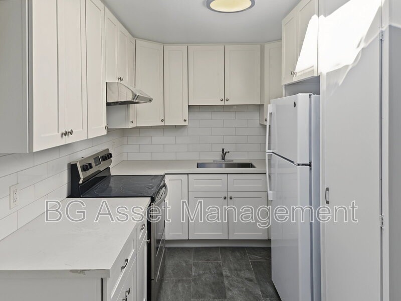 5308 Columbia Ave - Photo 5 of 17
