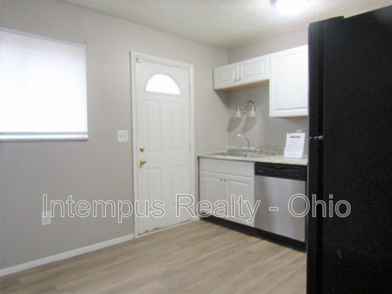 6941 Gracely Dr #1 - Photo 7 of 31