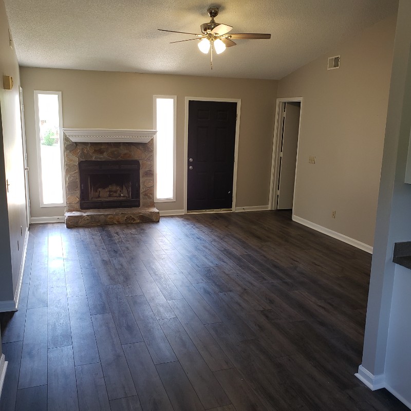 7655 Burdell Dr - Photo 5 of 18
