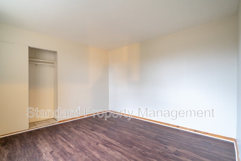 1966 Delaware Ave #6 - Photo 4 of 4