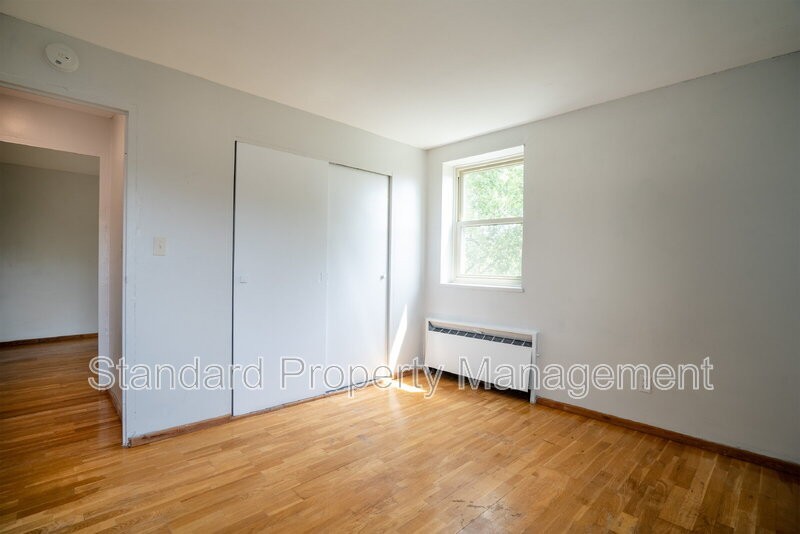 1994 Delaware Ave #6 - Photo 7 of 9