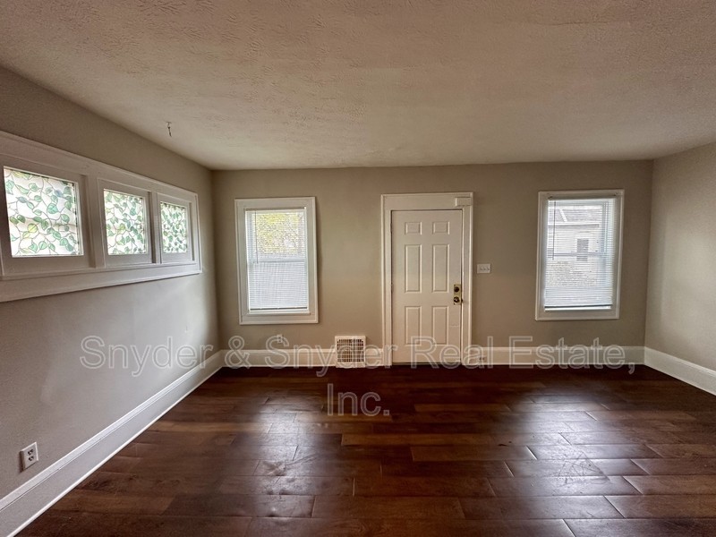 159 Walnut Ter - Photo 2 of 8